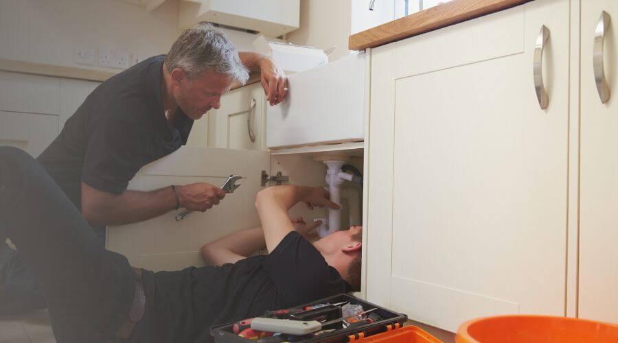 Professional burst pipe repair services in Cerro Gordo, IL